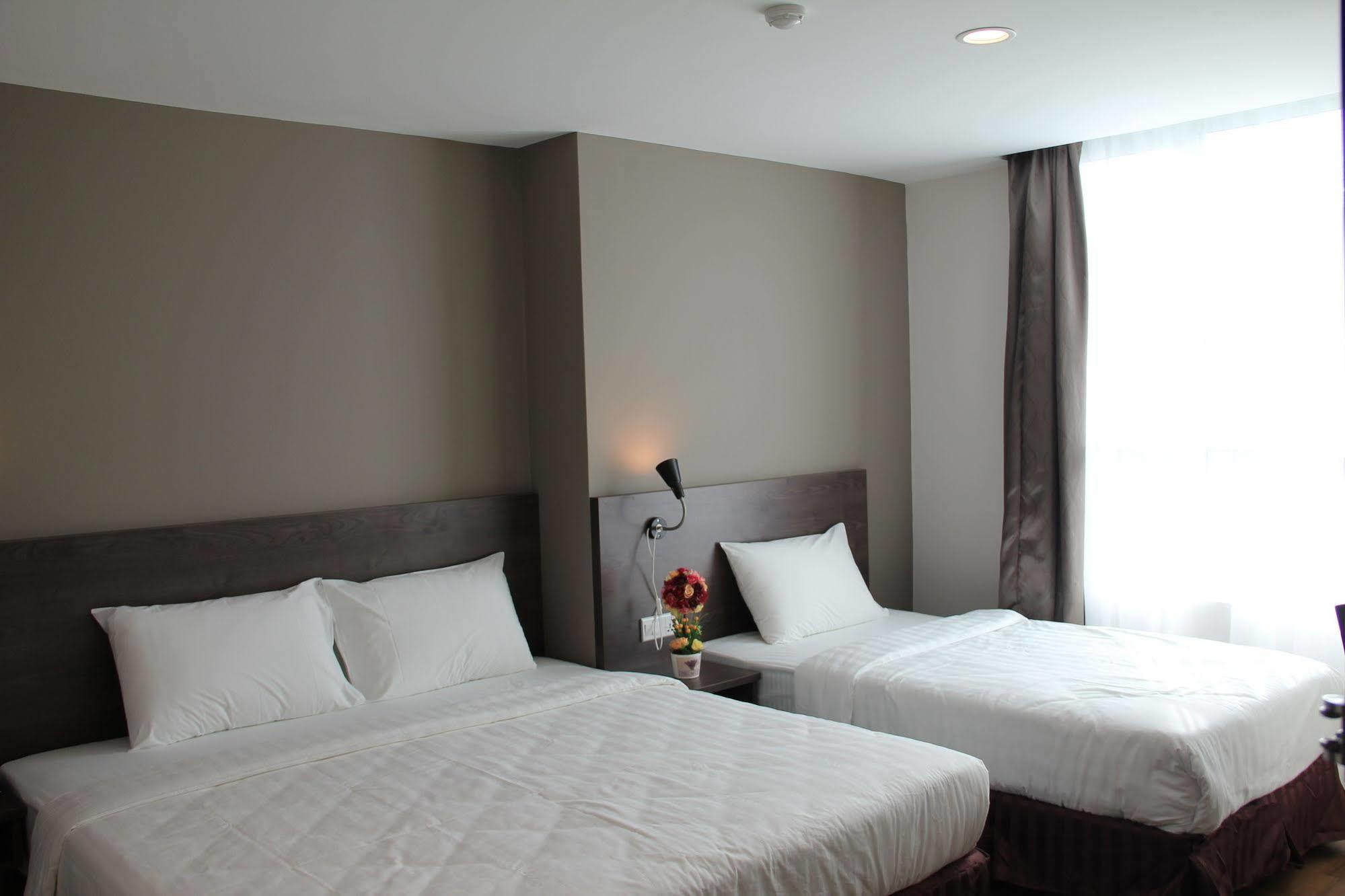 Kl Hotel Лабуан Екстер'єр фото
