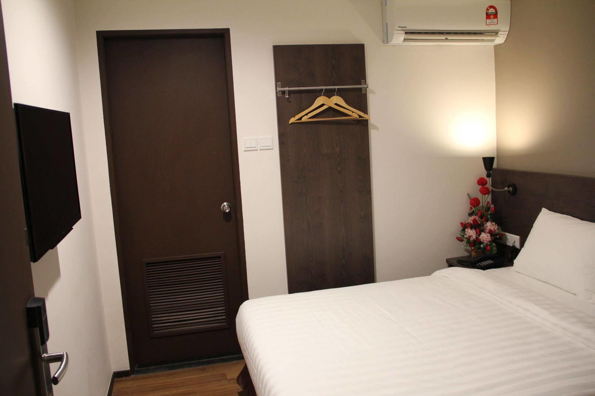 Kl Hotel Лабуан Екстер'єр фото